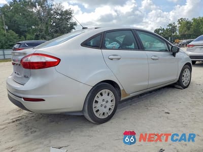 Trzecie zdjęcie samochodu z tyłu: 2016 FORD FIESTA S VIN:3FADP4AJ7GM103196 - miniatura