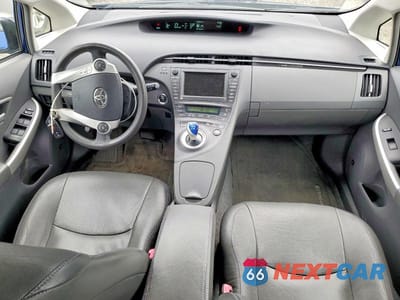 Zdjęcie 8 z 13 samochodu: 2010 TOYOTA PRIUS III VIN:JTDKN3DU8A0121143 - miniatura