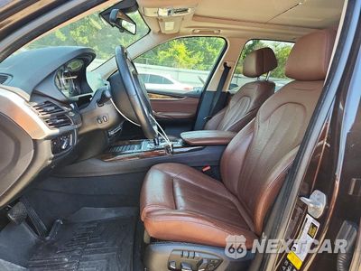 Zdjęcie 7 z 13 samochodu: 2015 BMW X5 XDRIVE50I VIN:5UXKR6C55F0J76820 - miniatura