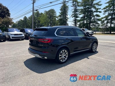 Czwarte zdjęcie samochodu z boku: 2021 BMW X5 SDRIVE 40I VIN:5UXCR4C01M9D94830 - miniatura