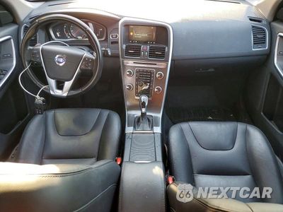 Zdjęcie 8 z 13 samochodu: 2015 VOLVO XC60 T6 PREMIER VIN:YV4902RK3F2660261 - miniatura
