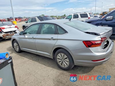 Drugie zdjęcie samochodu z przodu: 2019 VOLKSWAGEN JETTA S VIN:3VWC57BU0KM231114 - miniatura