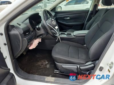 Zdjęcie 7 z 12 samochodu: 2025 NISSAN SENTRA S VIN:3N1AB8BV4SY314994 - miniatura