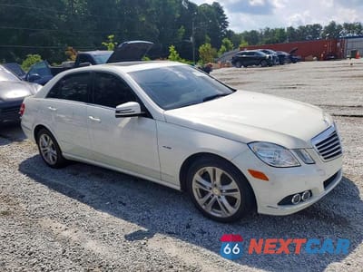 Czwarte zdjęcie samochodu z boku: 2011 MERCEDES-BENZ E 350 BLUETEC VIN:WDDHF2EB5BA298622 - miniatura
