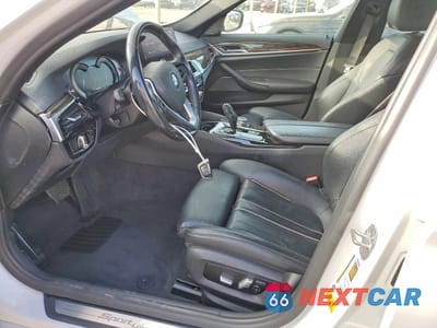Zdjęcie 7 z 12 samochodu: 2019 BMW 530 I VIN:WBAJA5C58KWA57858 - miniatura