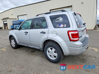 Drugie zdjęcie samochodu z przodu: 2009 FORD ESCAPE XLT VIN:1FMCU93G99KC46296 - miniatura