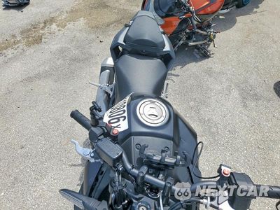 Piąte zdjęcie samochodu w środku: 2025 HONDA CB750 A VIN:JH2RH240XSK002892 - miniatura