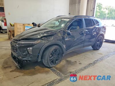 2025 CHEVROLET TRAX ACTIV KL77LKEP5SC104294 - główne zdjęcie licytacji z USA - miniatura