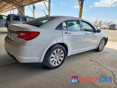 Trzecie zdjęcie samochodu z tyłu: 2012 CHRYSLER 200 LX VIN:1C3CCBAB9CN256715 - miniatura