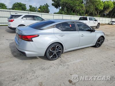 Trzecie zdjęcie samochodu z tyłu: 2021 NISSAN ALTIMA 2.5 SR VIN:1N4BL4CV4MN311220 - miniatura