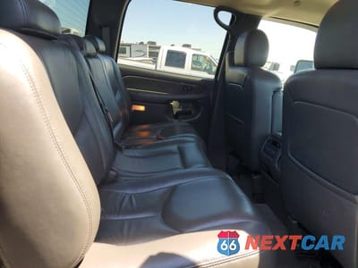 Zdjęcie 10 z 12 samochodu: 2003 CHEVROLET SILVERADO K3500 VIN:1GCJK33113F153752 - miniatura