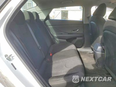 Zdjęcie 10 z 12 samochodu: 2022 HYUNDAI ELANTRA SE VIN:5NPLL4AG8NH060853 - miniatura
