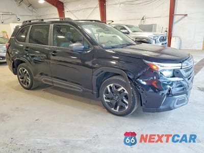 Czwarte zdjęcie samochodu z boku: 2025 SUBARU FORESTER LIMITED VIN:JF2SLDRC8SH439828 - miniatura