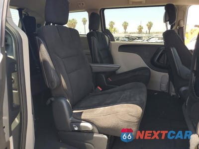 Zdjęcie 11 z 13 samochodu: 2016 DODGE GRAND CARAVAN SXT VIN:2C4RDGCG8GR361358 - miniatura