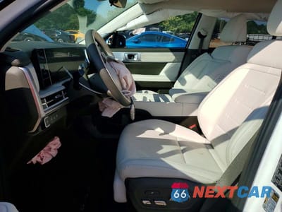 Zdjęcie 7 z 13 samochodu: 2025 HYUNDAI SANTA FE CALLIGRAPHY VIN:5NMP5DG16SH048580 - miniatura