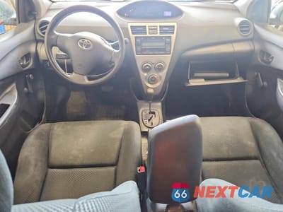 Zdjęcie 8 z 12 samochodu: 2009 TOYOTA YARIS BASE VIN:JTDBT903X94045371 - miniatura