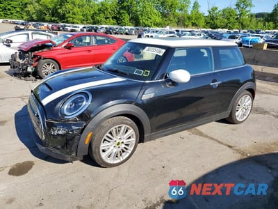 2024 MINI COOPER SE WMW13DJ0XR2U65126 - główne zdjęcie licytacji z USA - miniatura