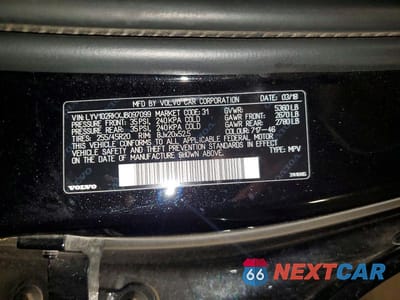 Zdjęcie 13 z 13 samochodu: 2018 VOLVO XC60 T5 VIN:LYV102RKXJB097099 - miniatura