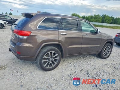 Trzecie zdjęcie samochodu z tyłu: 2017 JEEP GRAND CHEROKEE OVERLAND VIN:1C4RJFCG4HC842771 - miniatura