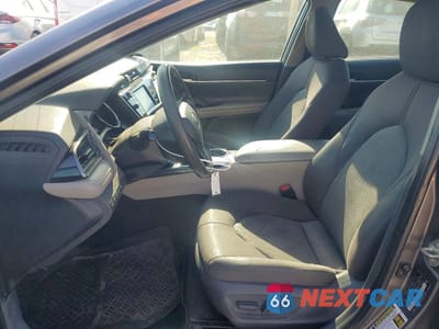 Zdjęcie 7 z 12 samochodu: 2020 TOYOTA CAMRY LE VIN:4T1C11AK2LU929230 - miniatura
