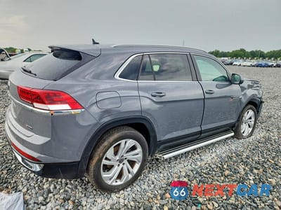 Trzecie zdjęcie samochodu z tyłu: 2020 VOLKSWAGEN ATLAS CROSS SPORT SEL VIN:1V2ME2CA0LC229640 - miniatura