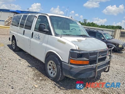 Czwarte zdjęcie samochodu z boku: 2011 CHEVROLET EXPRESS G1500 LS VIN:1GNSHBF43B1124629 - miniatura