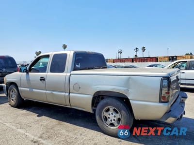 Drugie zdjęcie samochodu z przodu: 2002 GMC NEW SIERRA C1500 VIN:2GTEC19XX21217159 - miniatura