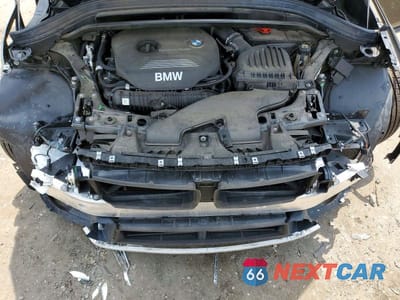 Zdjęcie 11 z 12 samochodu: 2019 BMW X1 XDRIVE28I VIN:WBXHT3C54K5L35418 - miniatura