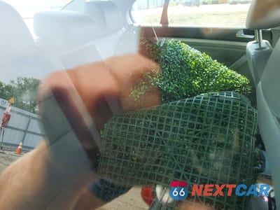 Zdjęcie 10 z 12 samochodu: 2008 VOLKSWAGEN JETTA SE VIN:3VWRM71K18M072481 - miniatura