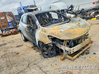 Czwarte zdjęcie samochodu z boku: 2018 CHEVROLET TRAX LS VIN:KL7CJNSB1JB556374 - miniatura