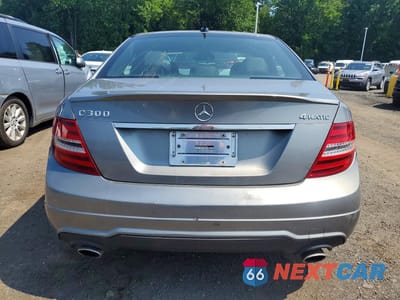 Zdjęcie 6 z 12 samochodu: 2014 MERCEDES-BENZ C 300 4MATIC VIN:WDDGF8AB2EA949861 - miniatura