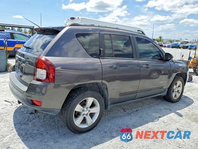Trzecie zdjęcie samochodu z tyłu: 2015 JEEP COMPASS SPORT VIN:1C4NJDBB4FD393155 - miniatura
