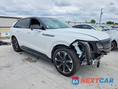 Czwarte zdjęcie samochodu z boku: 2025 CADILLAC ESCALADE IQ SPORT-1 VIN:1GYTEEKL5SU109028 - miniatura