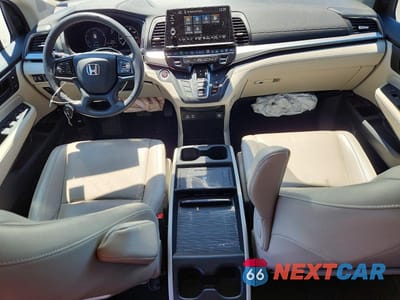 Zdjęcie 8 z 13 samochodu: 2025 HONDA ODYSSEY EXL VIN:5FNRL6H69SB071048 - miniatura
