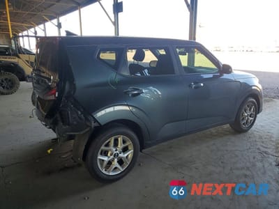 Trzecie zdjęcie samochodu z tyłu: 2020 KIA SOUL S VIN:KNDJ23AU1L7061497 - miniatura