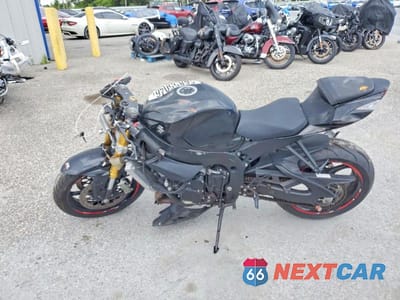 Trzecie zdjęcie samochodu z tyłu: 2015 SUZUKI GSX-R750 VIN:JS1GR7MA6F2101406 - miniatura