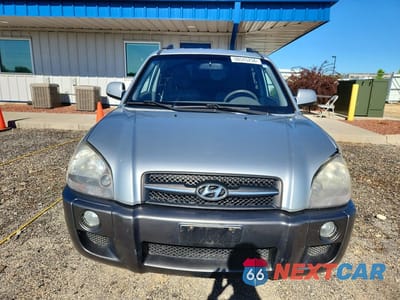 Piąte zdjęcie samochodu w środku: 2008 HYUNDAI TUCSON SE VIN:KM8JN72DX8U755915 - miniatura