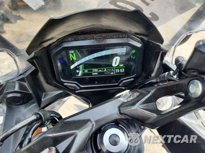 Zdjęcie 7 z 9 samochodu: 2020 KAWASAKI EX650 N VIN:ML5EXEN16LDA13247 - miniatura