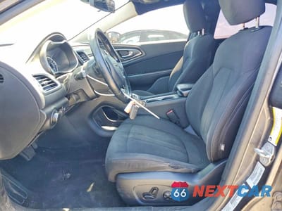 Zdjęcie 7 z 12 samochodu: 2015 CHRYSLER 200 LIMITED VIN:1C3CCCAB7FN645122 - miniatura