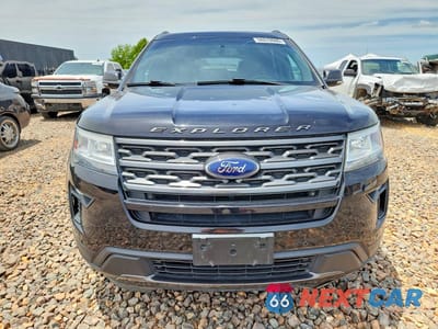 Piąte zdjęcie samochodu w środku: 2019 FORD EXPLORER XLT VIN:1FM5K7D80KGA95979 - miniatura