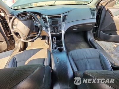 Zdjęcie 8 z 12 samochodu: 2014 HYUNDAI SONATA SE VIN:5NPEC4AC8EH845833 - miniatura