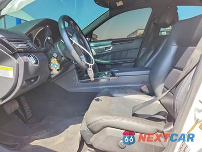Zdjęcie 7 z 12 samochodu: 2013 MERCEDES-BENZ E 350 VIN:WDDHF5KB8DA704353 - miniatura