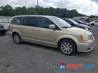 Czwarte zdjęcie samochodu z boku: 2013 CHRYSLER TOWN & COUNTRY TOURING VIN:2C4RC1BG3DR689946 - miniatura