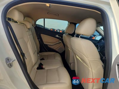 Zdjęcie 10 z 12 samochodu: 2015 MERCEDES-BENZ GLA 250 4MATIC VIN:WDCTG4GB8FJ122786 - miniatura