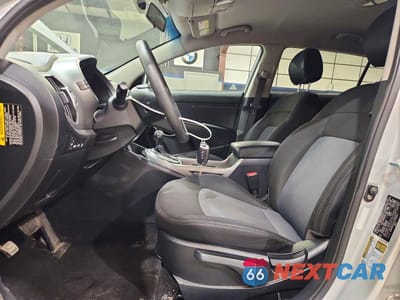Zdjęcie 7 z 13 samochodu: 2016 KIA SPORTAGE LX VIN:KNDPBCAC0G7873364 - miniatura