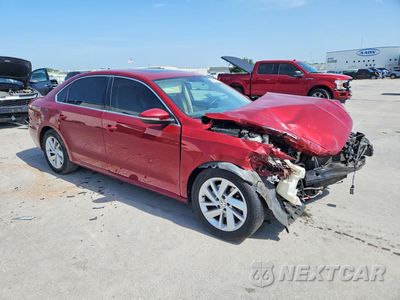 Czwarte zdjęcie samochodu z boku: 2018 VOLKSWAGEN PASSAT SE VIN:1VWBA7A3XJC003475 - miniatura