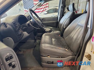 Zdjęcie 7 z 14 samochodu: 2005 DODGE GRAND CARAVAN SXT VIN:2D4GP44L75R257727 - miniatura