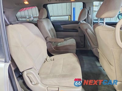 Zdjęcie 11 z 13 samochodu: 2016 HONDA ODYSSEY LX VIN:5FNRL5H29GB063448 - miniatura