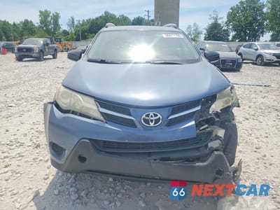 Piąte zdjęcie samochodu w środku: 2014 TOYOTA RAV4 LE VIN:JTMBFREV6ED091307 - miniatura