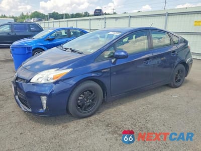 2014 TOYOTA PRIUS FOUR JTDKN3DU9E0387857 - główne zdjęcie licytacji z USA - miniatura